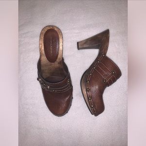 Banana Republic Heel